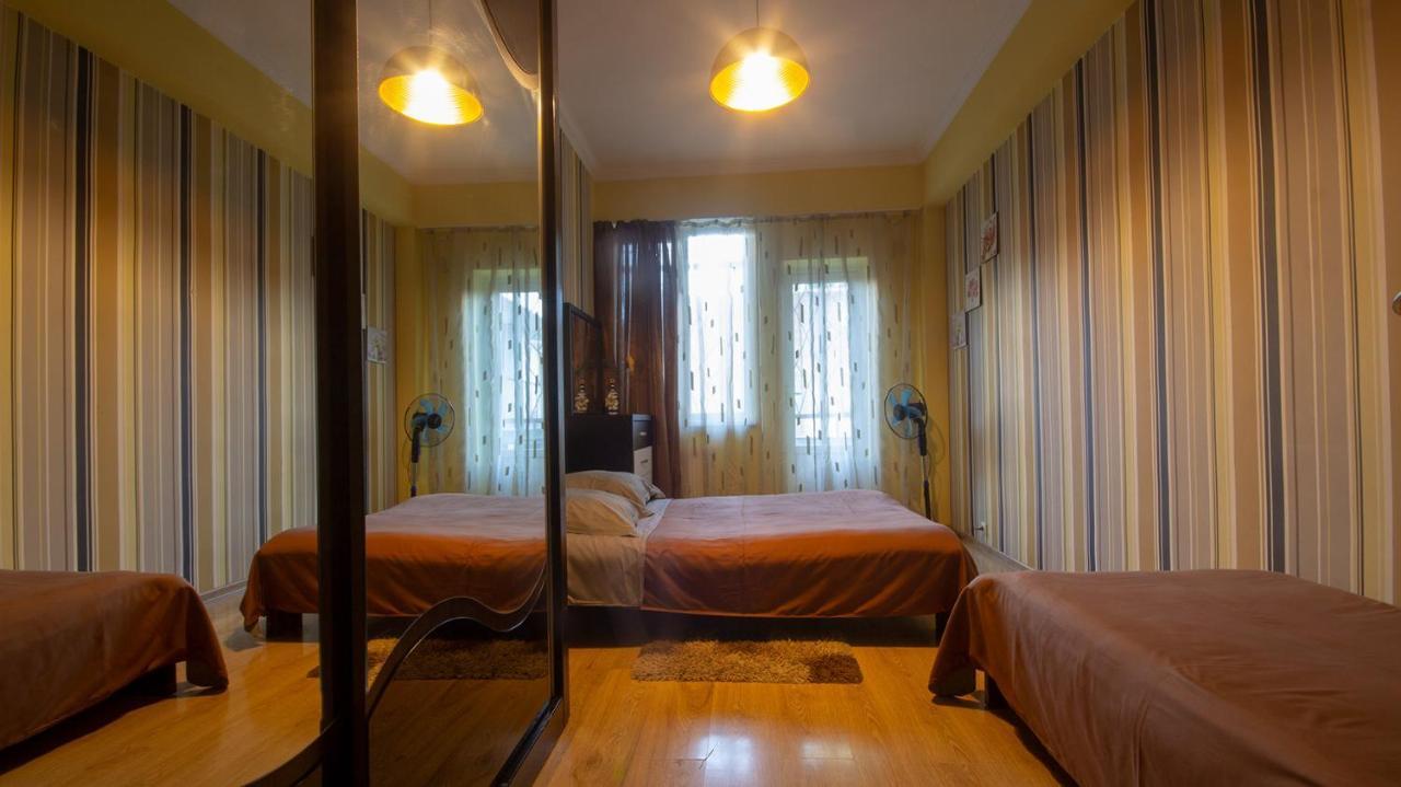 Home Apartments Tbilisi Eksteriør bilde