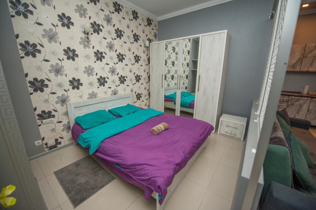 Home Apartments Tbilisi Eksteriør bilde